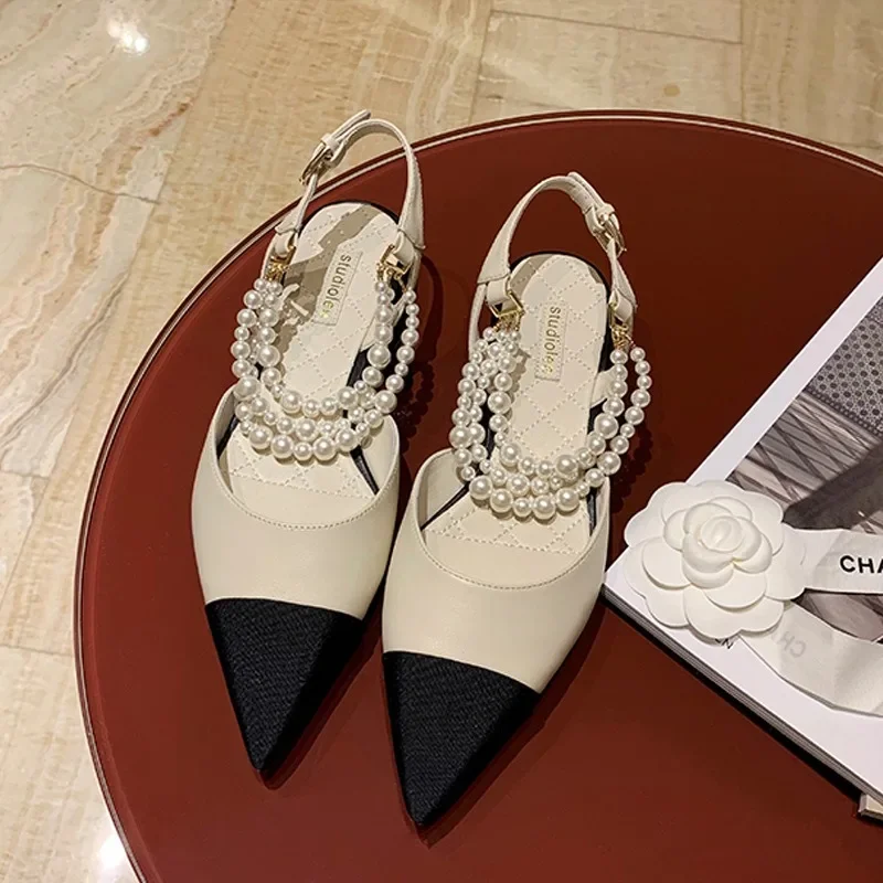 Low Block Heel Pump - Escarpins à talons carrés en PU