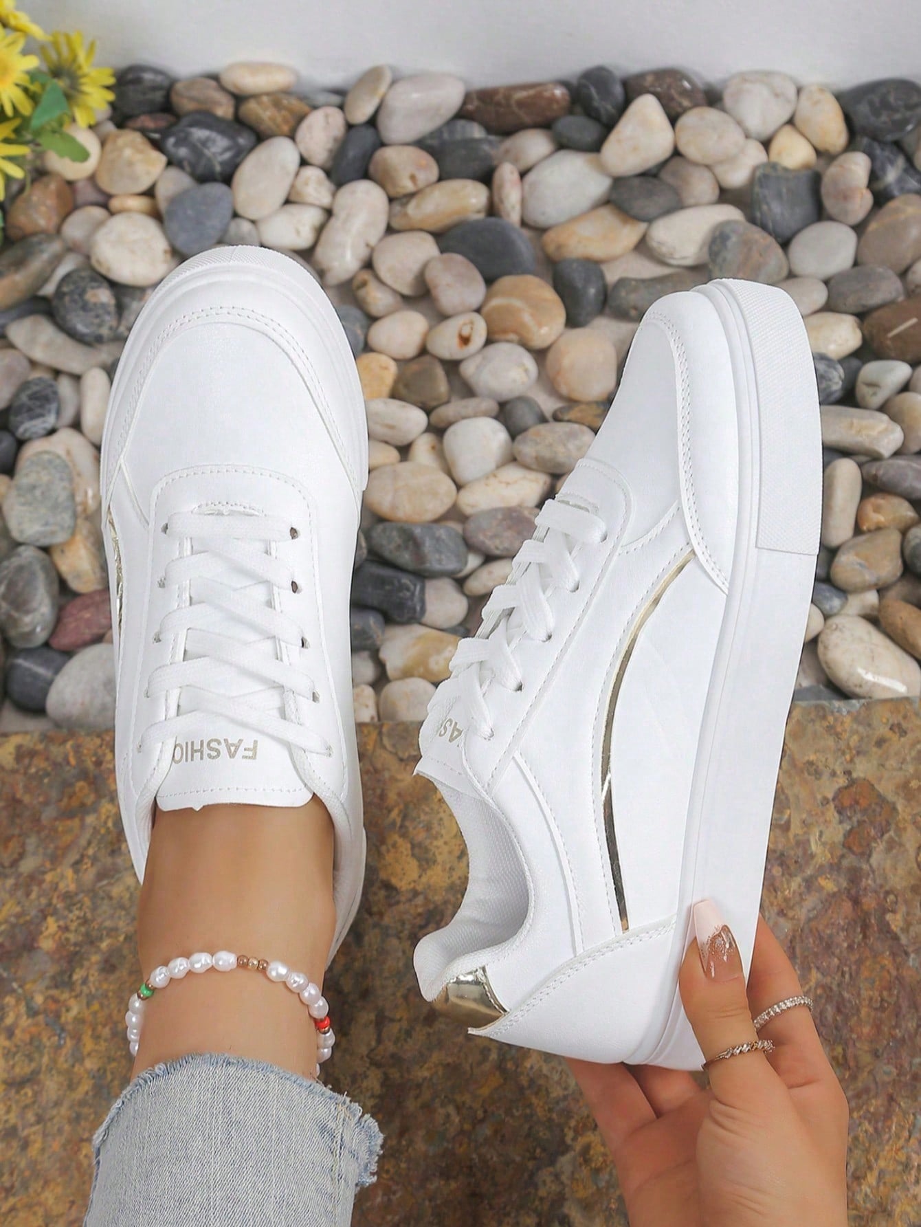 Baskets décontractées blanches - Women'S Shoes Hey Dude avis et prix
